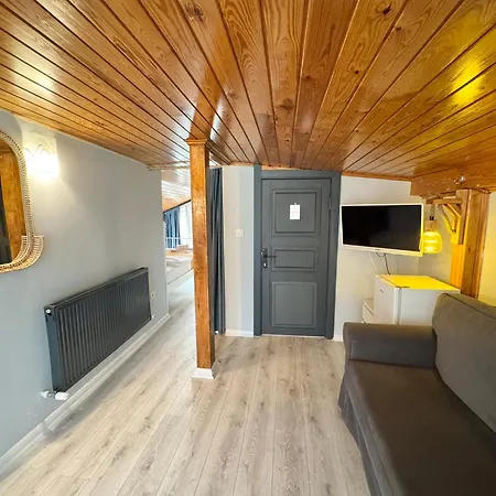 Apartahotel White Taksim 4*