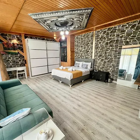 White Taksim Apartahotel 4*