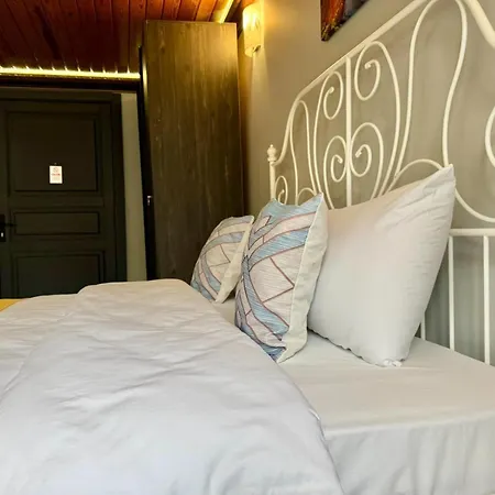 White Taksim 4*