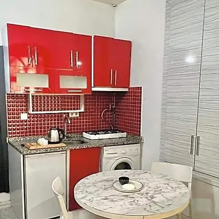 White Taksim Apartmanhotel 4*
