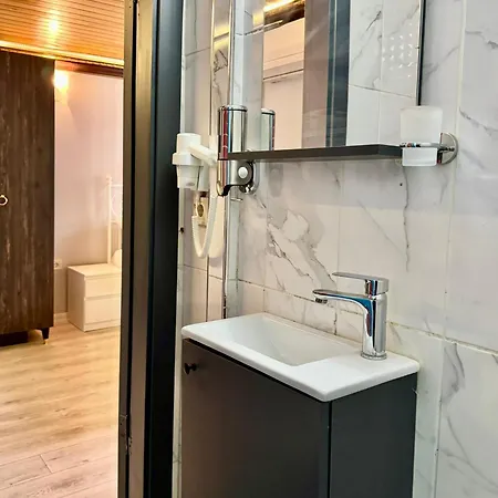 White Taksim 4*