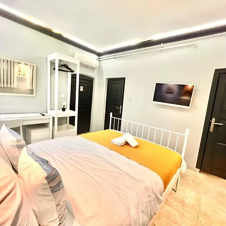White Taksim Apartahotel